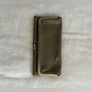 HOBO Lauren Clutch-Wallet